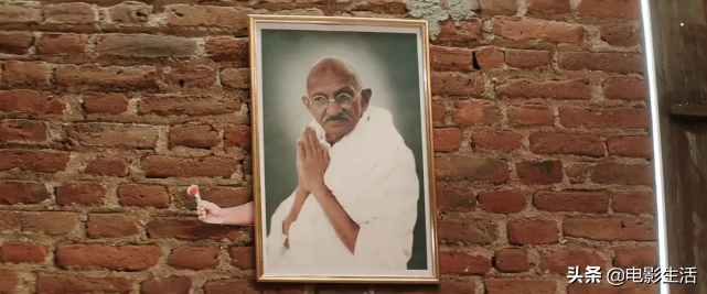 又一部印度片“神作”，大胆讽刺印度社会风气，有成爆款的潜力