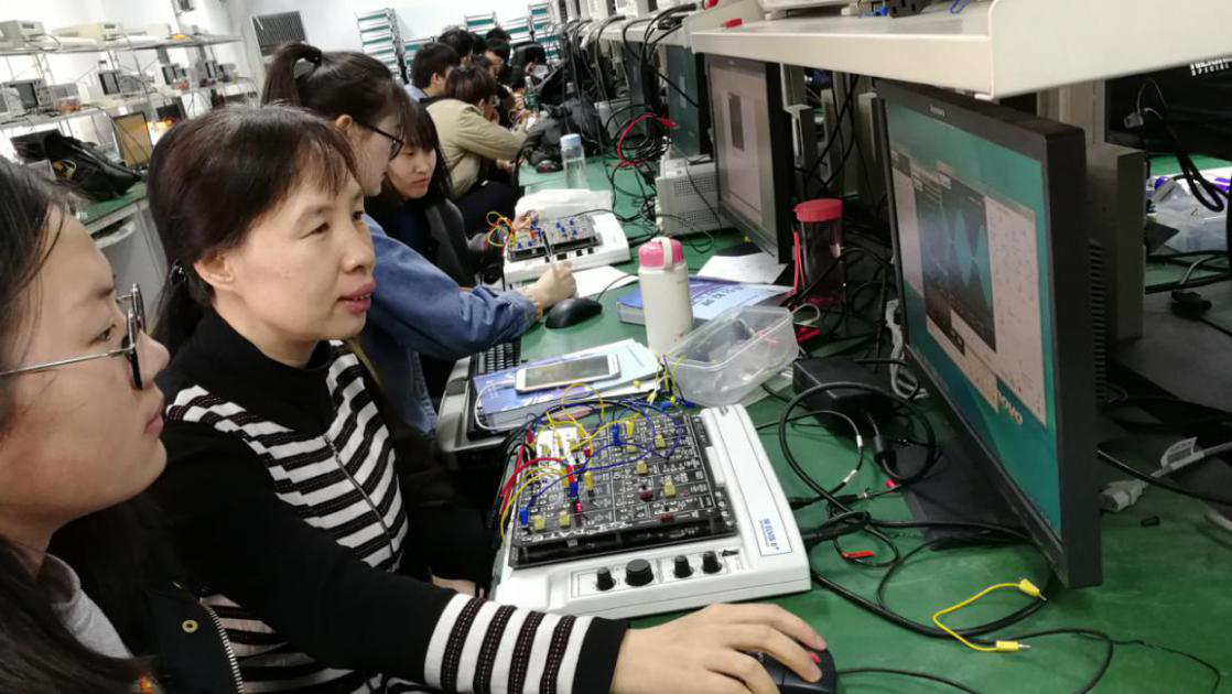 遨游信息海洋，打造智能未来——欢迎报考首都师范大学信息工程学院