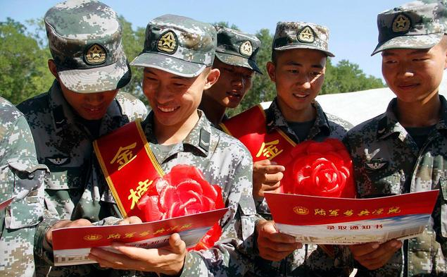 参军入伍最理想的途径，高考直接报考军校，学生和家长须知