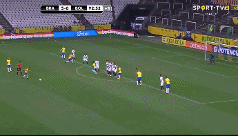 内马尔过人集锦高清（内马尔疯狂表演：18次成功过人！遭对手凶狠飞铲，连滚4圈）