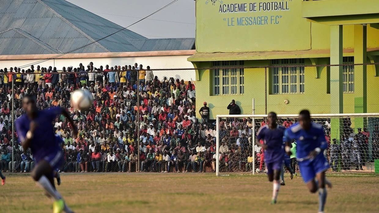 布隆迪足球(疫情挡不住总统足球热情——人均GDP300美元的他们跻身“四大联赛”？)