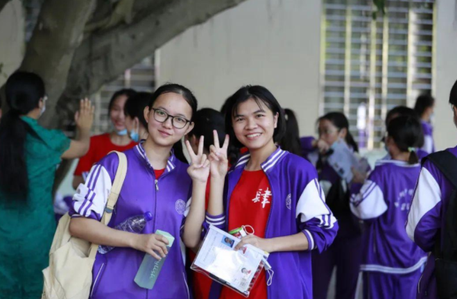 河南高考数学（河南美女学霸火了）