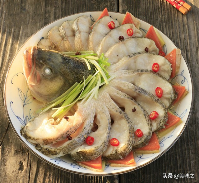 清蒸鲈鱼的做法大全（蒸鲈鱼的16种美味煮法）