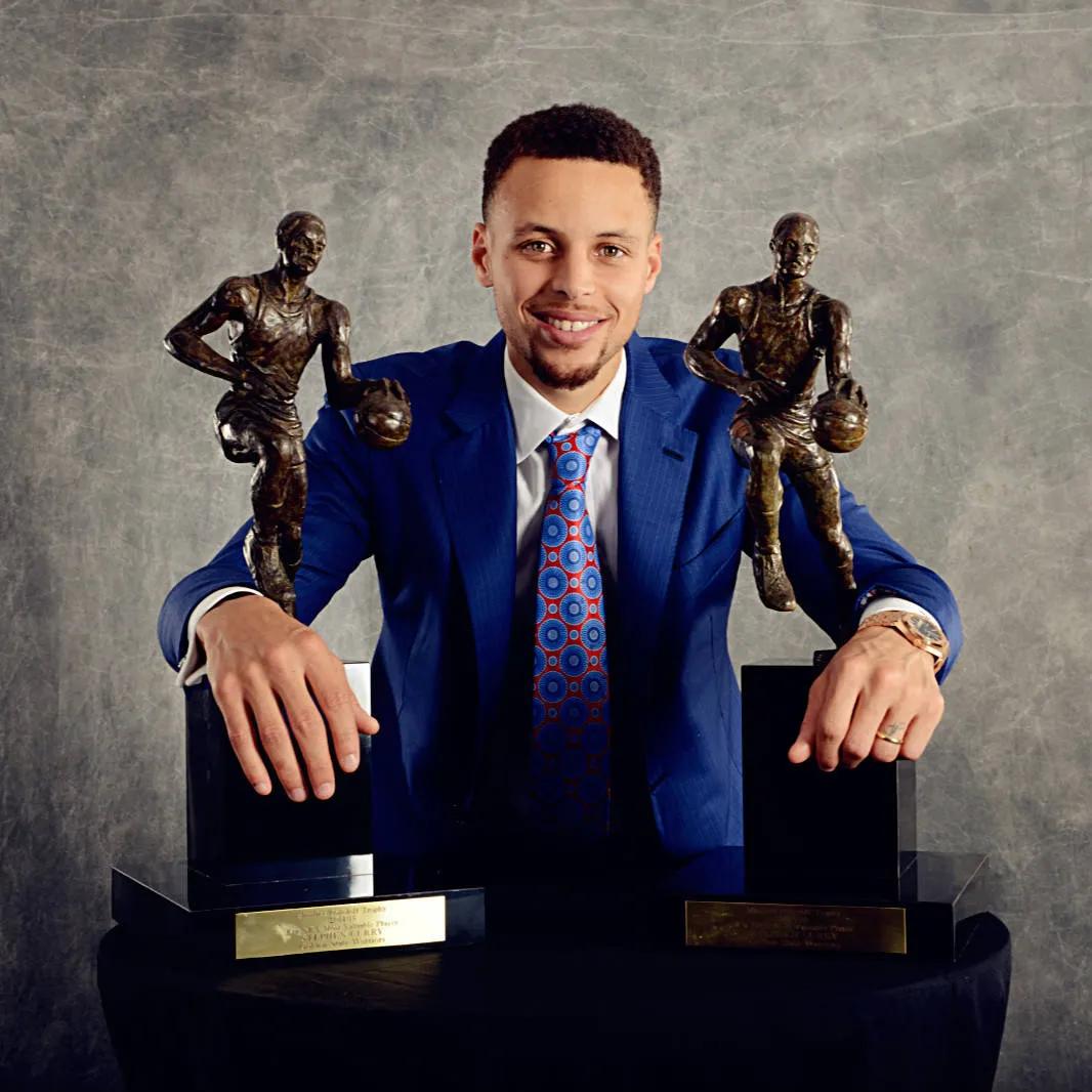 nba为什么有勇士队(仅仅11年，勇士市值由4.5亿飙升至52亿，这背后真的是靠库里么？)