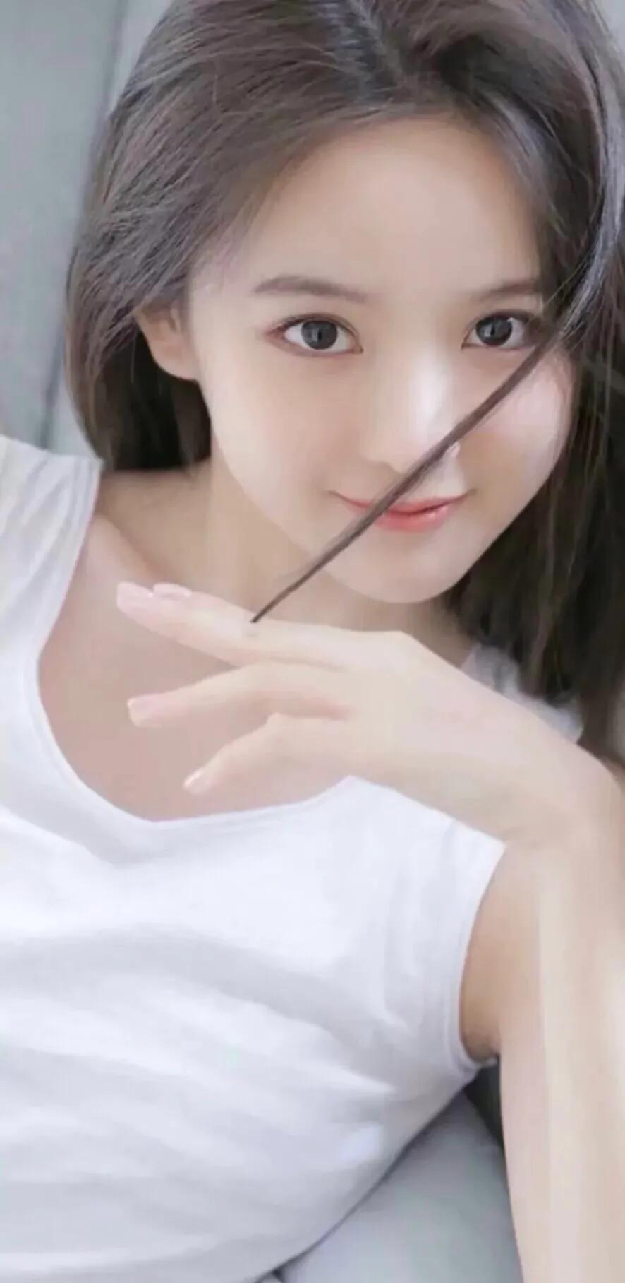 2021最火手机壁纸女生可爱小清新图片(高清干净个性潮流唯美