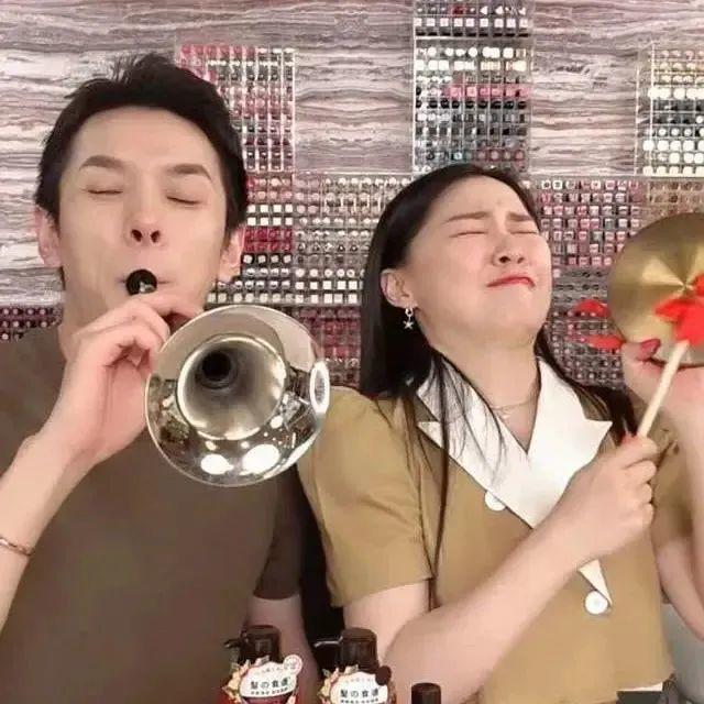 第一集就死掉的角色,引爆1亿热搜,谁还敢笑她是综艺咖
