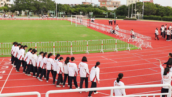 泉州这所中学，办过世界级比赛，还有独立露天游泳池？！厉害了！