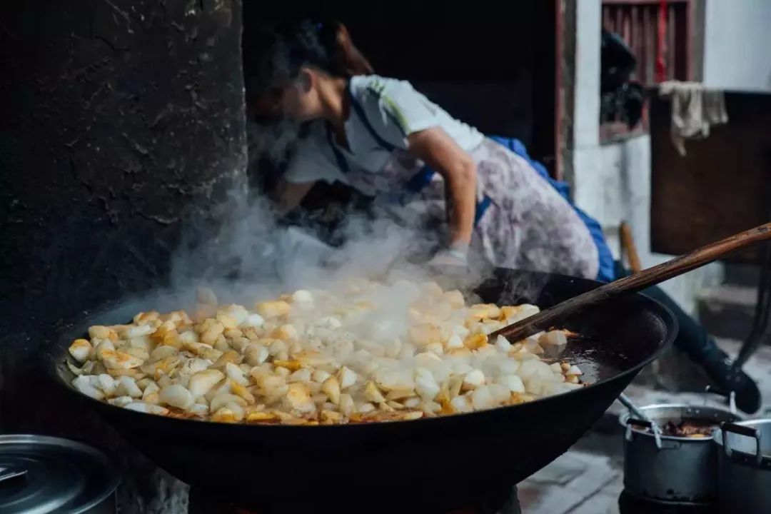 “舌尖上的武汉”——盘点50家犄角旮旯的武汉地道美食