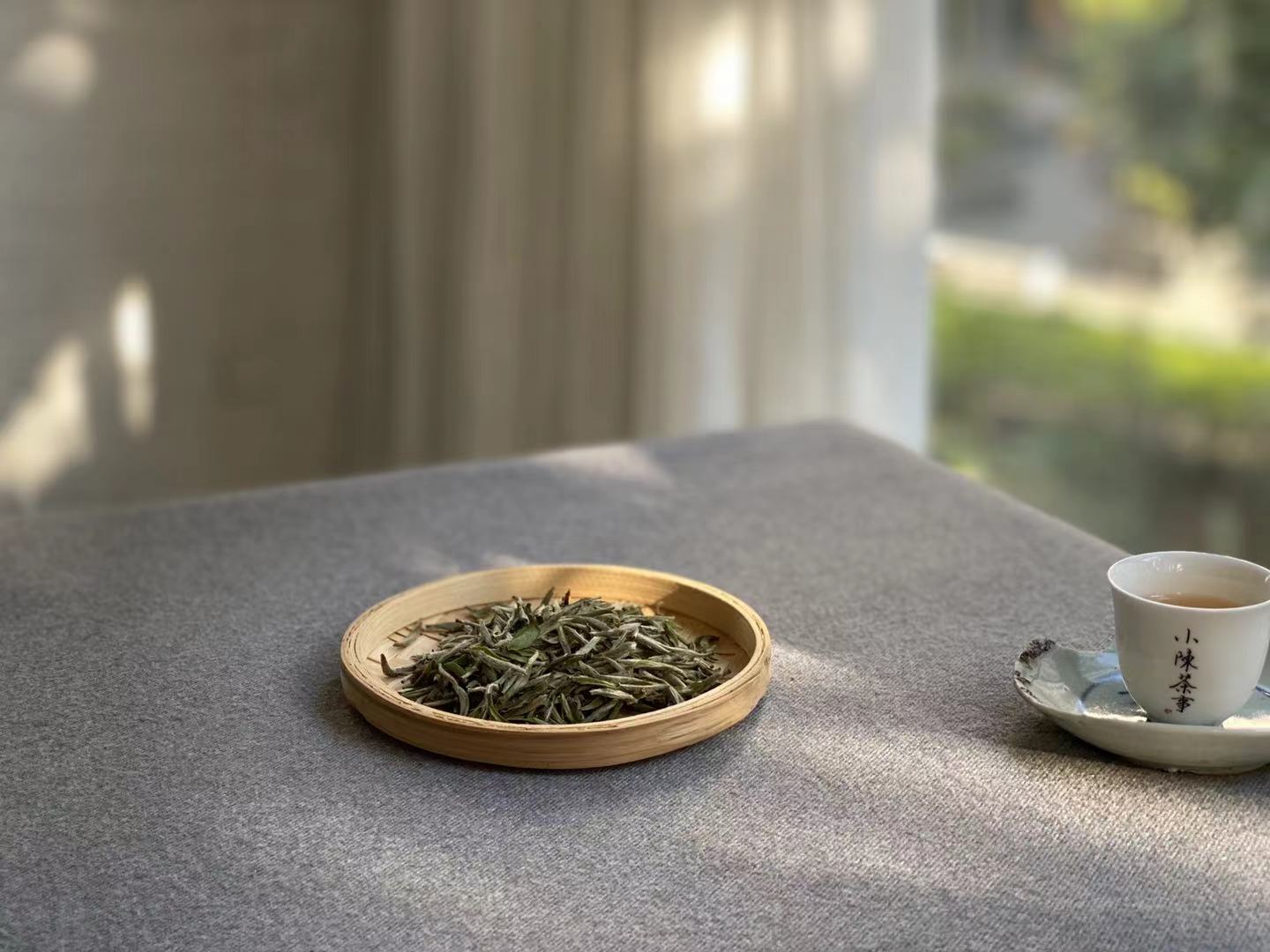 春节送礼这么简单？岩茶送水仙肉桂，白茶送白毫银针，那红茶呢？