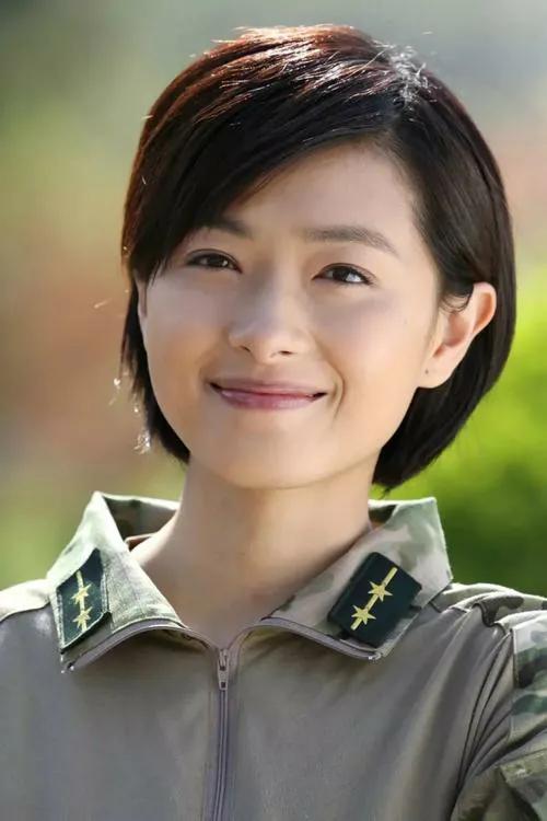 那个曾经不不想红,也不看重的流量的万茜终究还是火了:"我总算可以挑