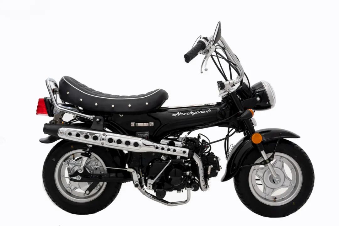 这款50摩托车要价8980,有啥亮点呢?