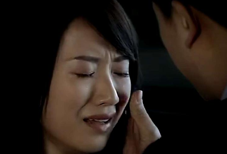 宋思明海藻做着接电话(宋思明帮海藻谈业务)