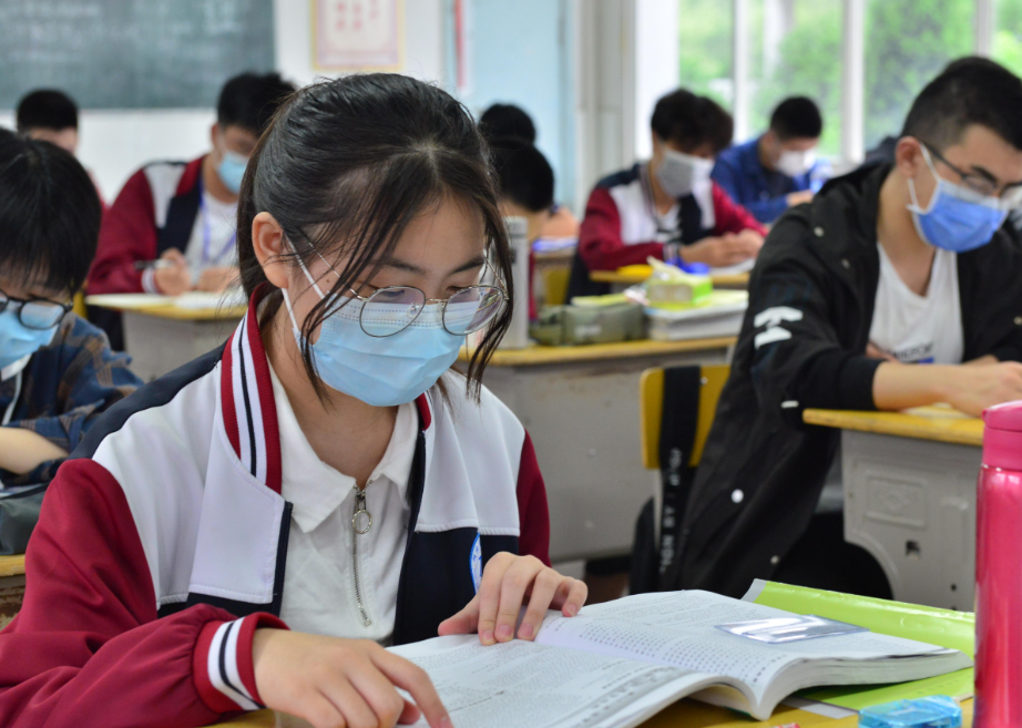 坐落在小县城的985高校，录取分数常年偏低，适合学生捡漏