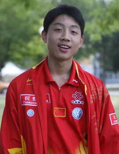 许昕有奥运单打冠军吗(许昕的故事:直拍最后的荣光,与女友爱情感人,国