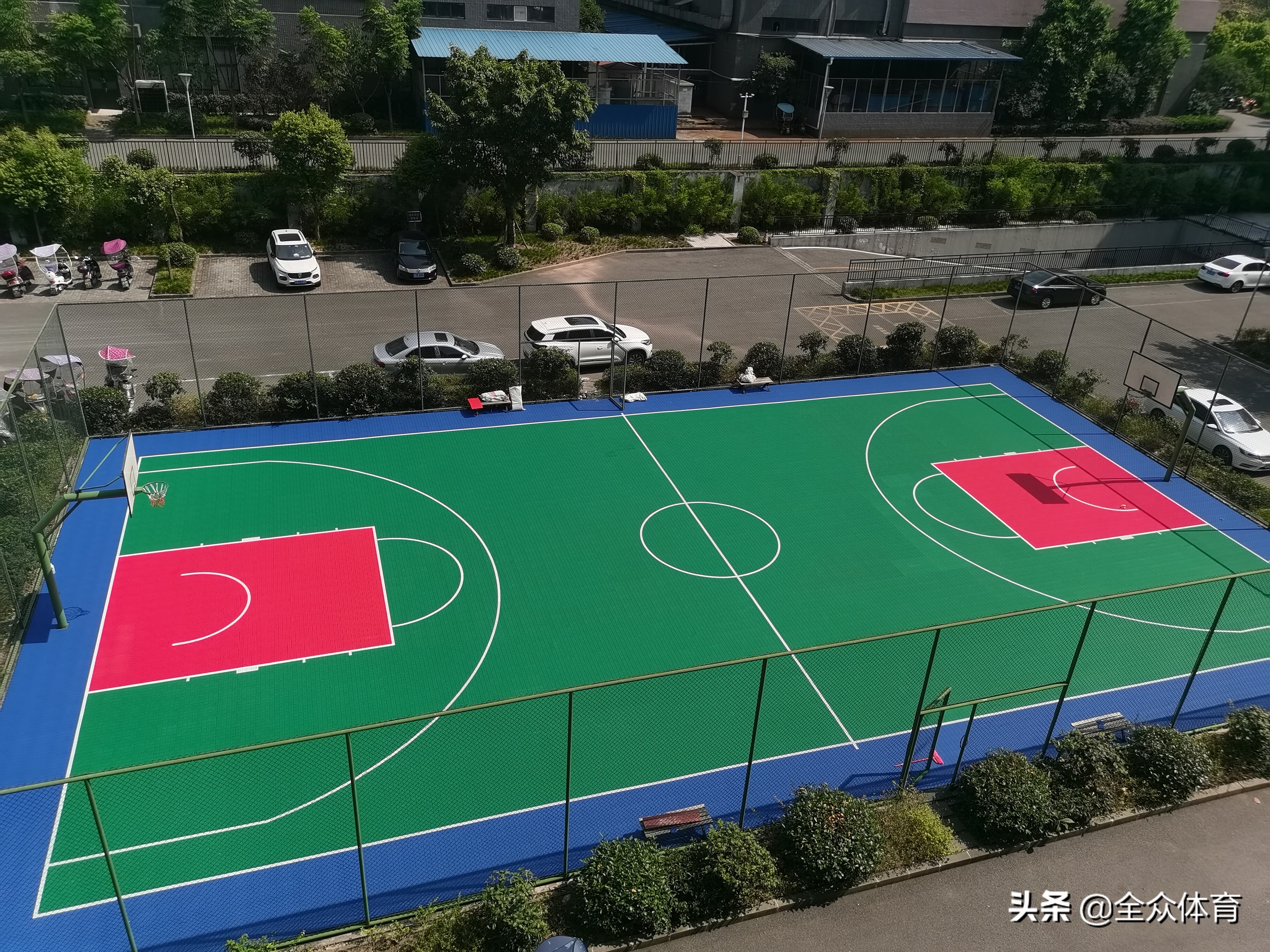 悬浮地板篮球场使用感受(篮球场如何选择悬浮地板)