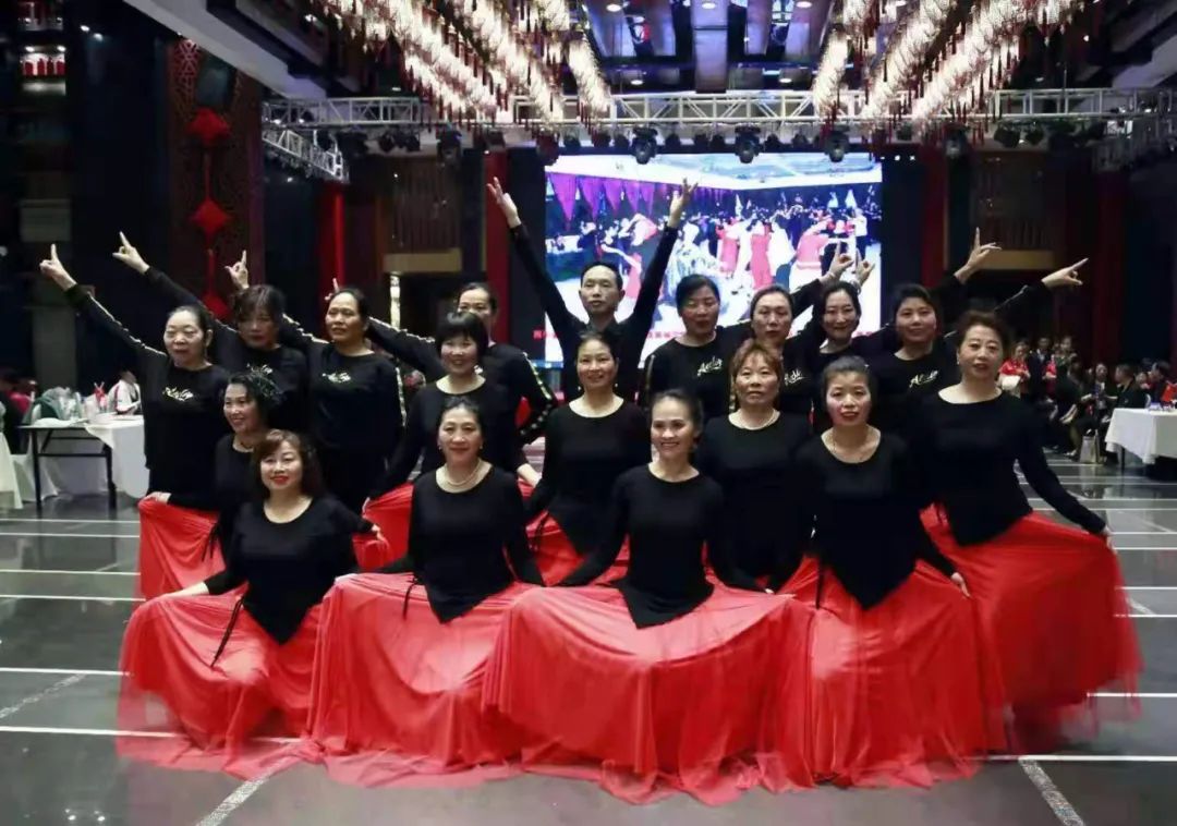 四川省健身交谊舞地区工作委员会及会员单位新春汇报展演活动