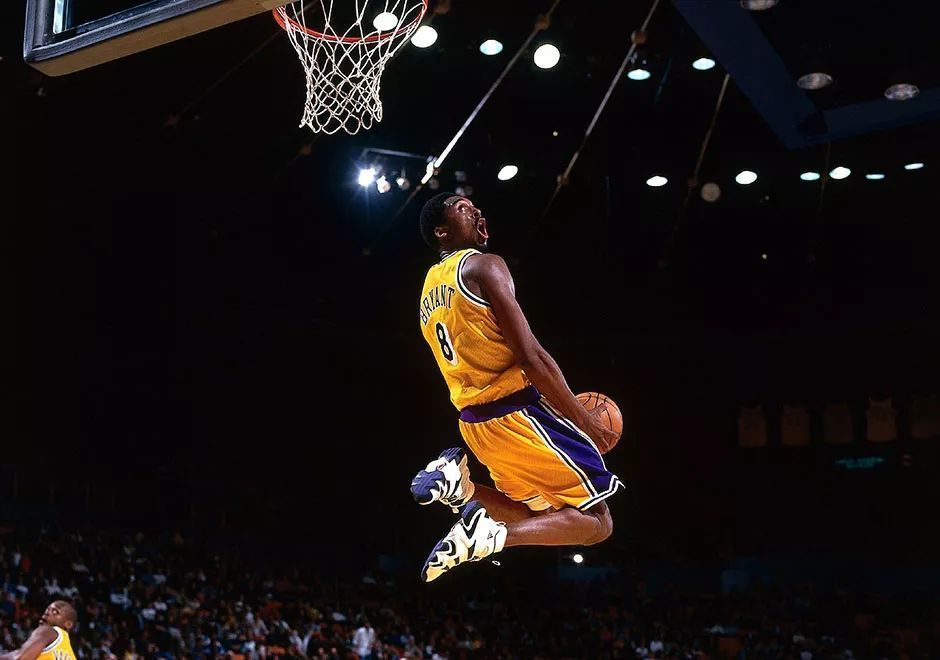 科比2010总决赛篮球鞋（小飞侠的成长，科比完整球鞋历史（上））