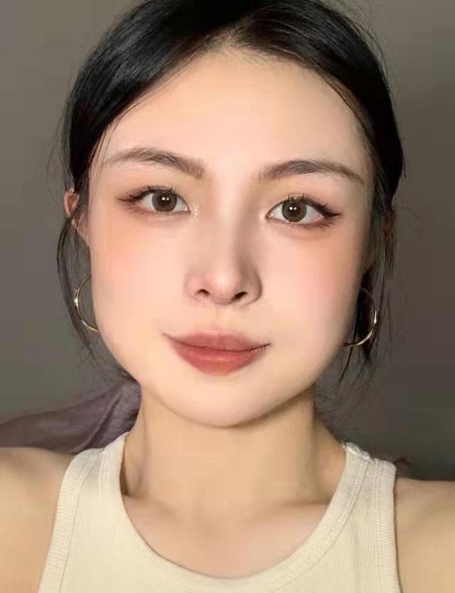 方脸适合的短发发型 2022年最新款女图片