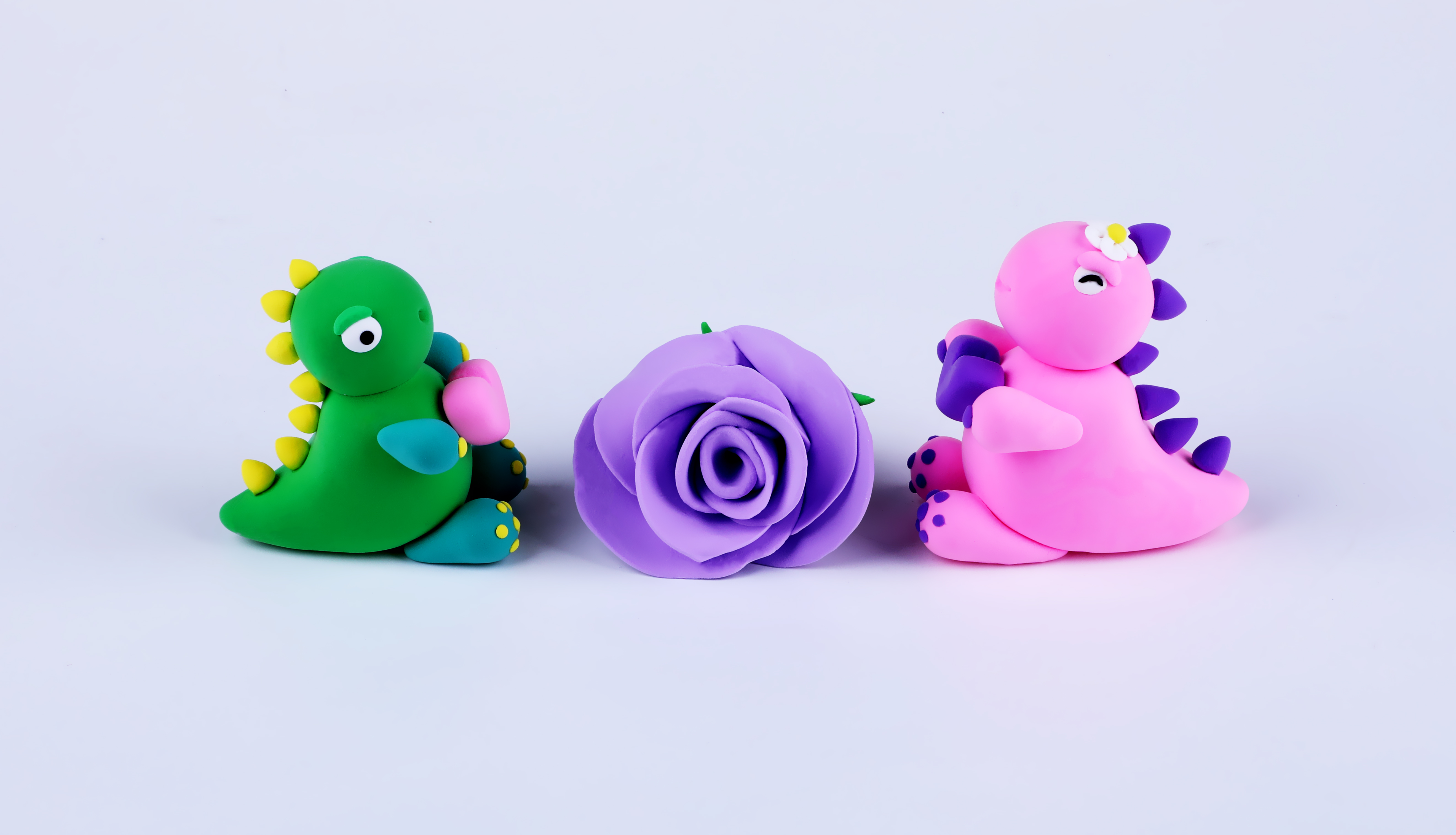 制作恐龙模型(幼儿粘土手工:粘土恐龙,男孩子都喜欢的)