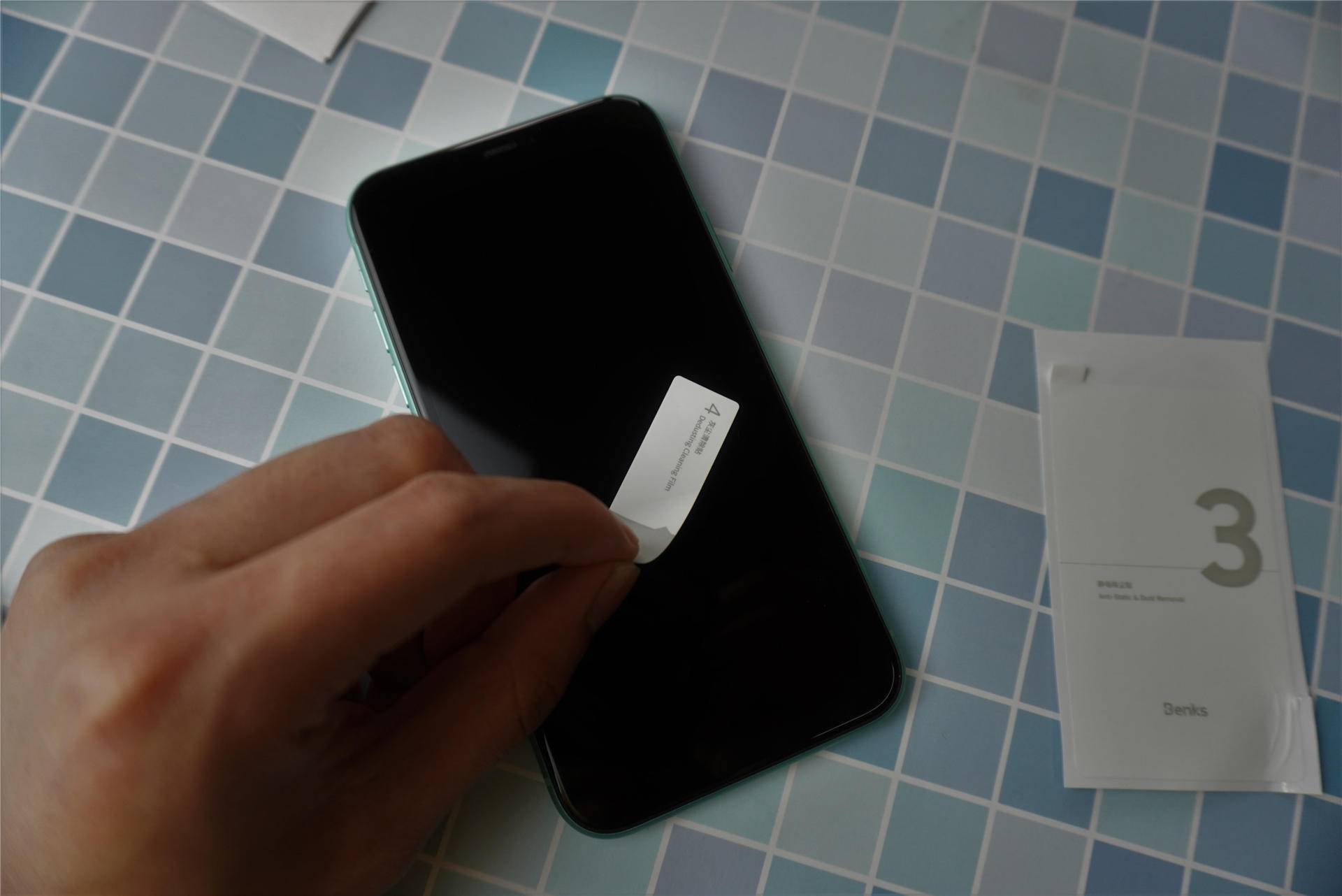 尔白为心仪的iphone 11换套贴膜和保护壳的体验分享：这波不亏