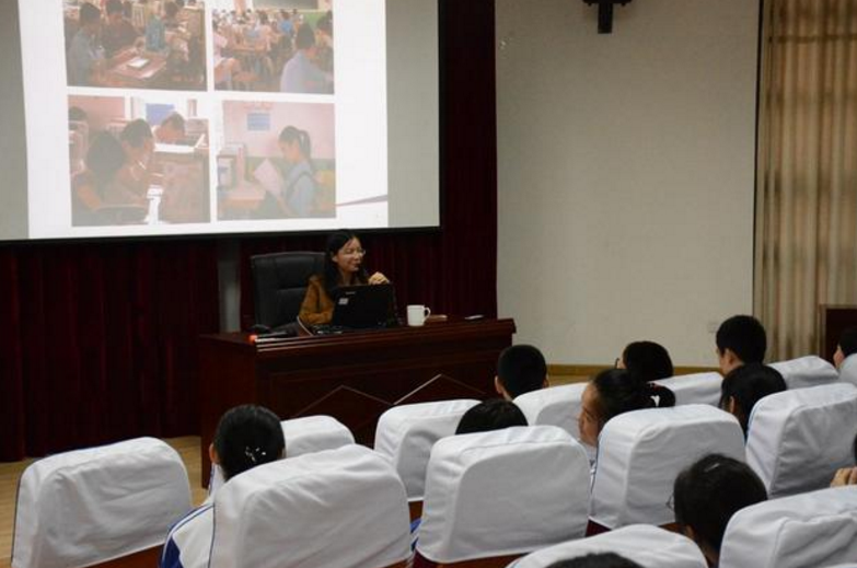 韦神CP出现！32岁清华“梨涡女神”教授，拒绝留美回国发明咽拭子