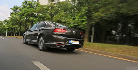 大众是否又阉割了？试驾大众迈腾德系品质究竟如何