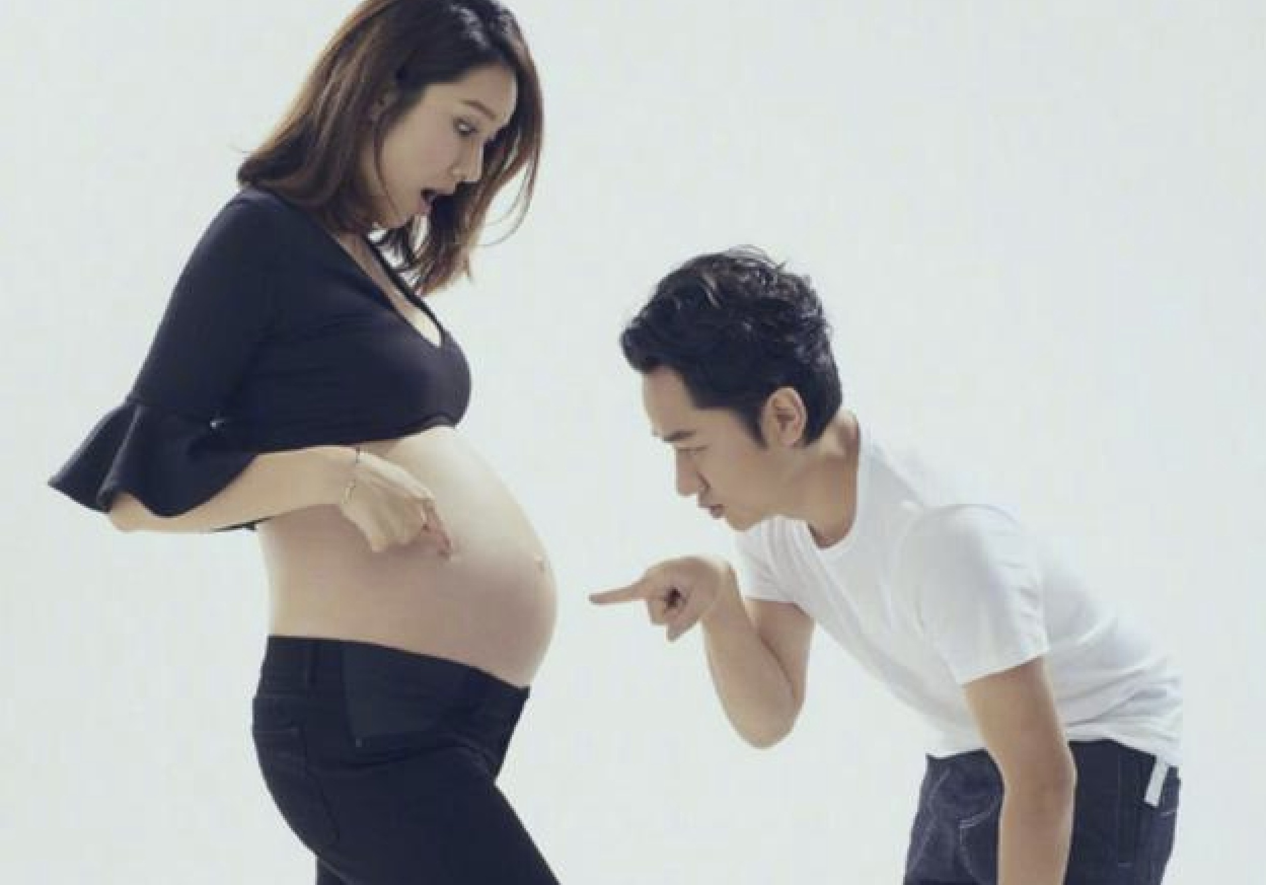 女大学生半夜在宿舍产子，顺利分娩9斤重宝宝，舍友：这是第2胎了