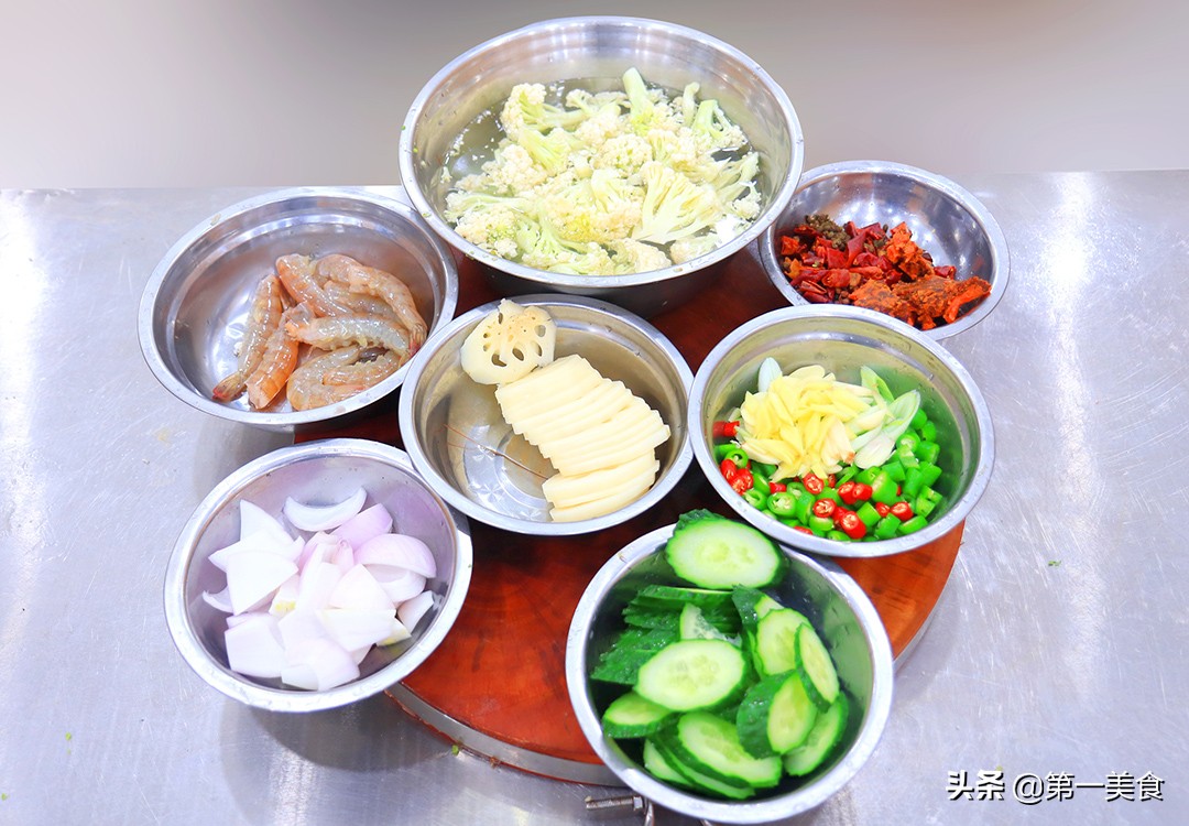 虾锅的做法大全家常（厨师长教你香辣干锅虾的正确做法）