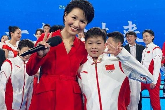 全红婵又与师哥聚首！出席庆功座谈会，举止成熟了，有冠军风范