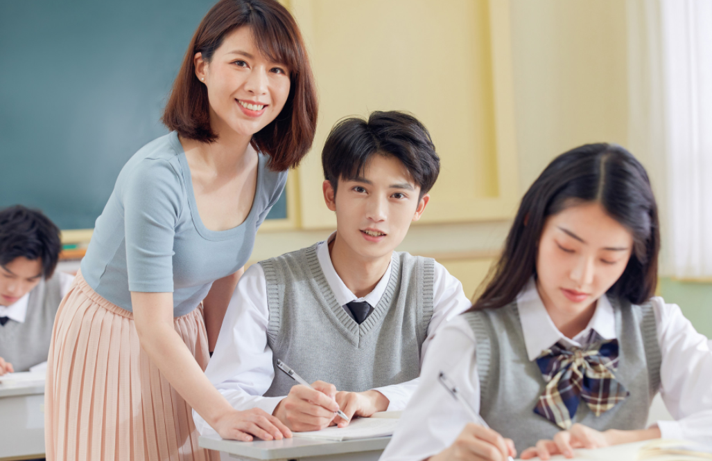 “小语种”代替英语参加高考，几家欢喜几家忧，教育部做出回应