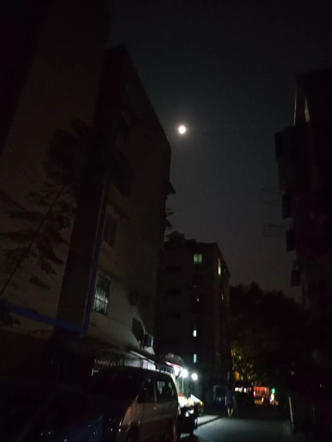 中秋夜的月亮这么漂亮，你忍心这样玩坏它吗？