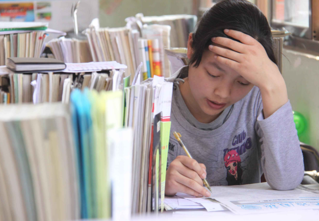 到了高中才明白，985大学原来是“98.5%的高中生考不上”的意思