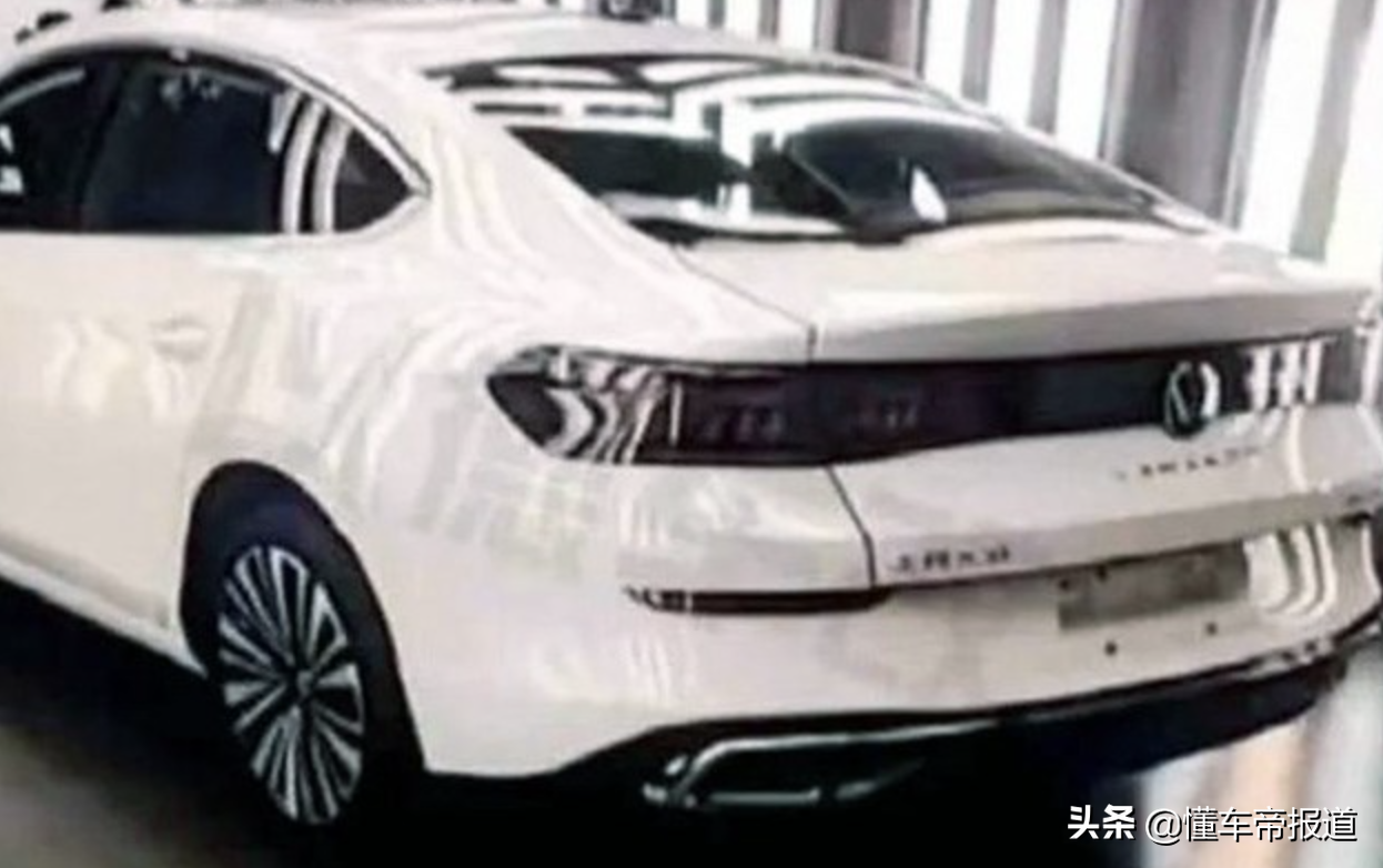 大众凌渡上市，颜值与实力并存的时尚轿车