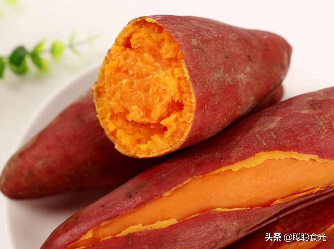 才知道，“白心”和“红心”红薯口感差别大，家里常备，久放不坏