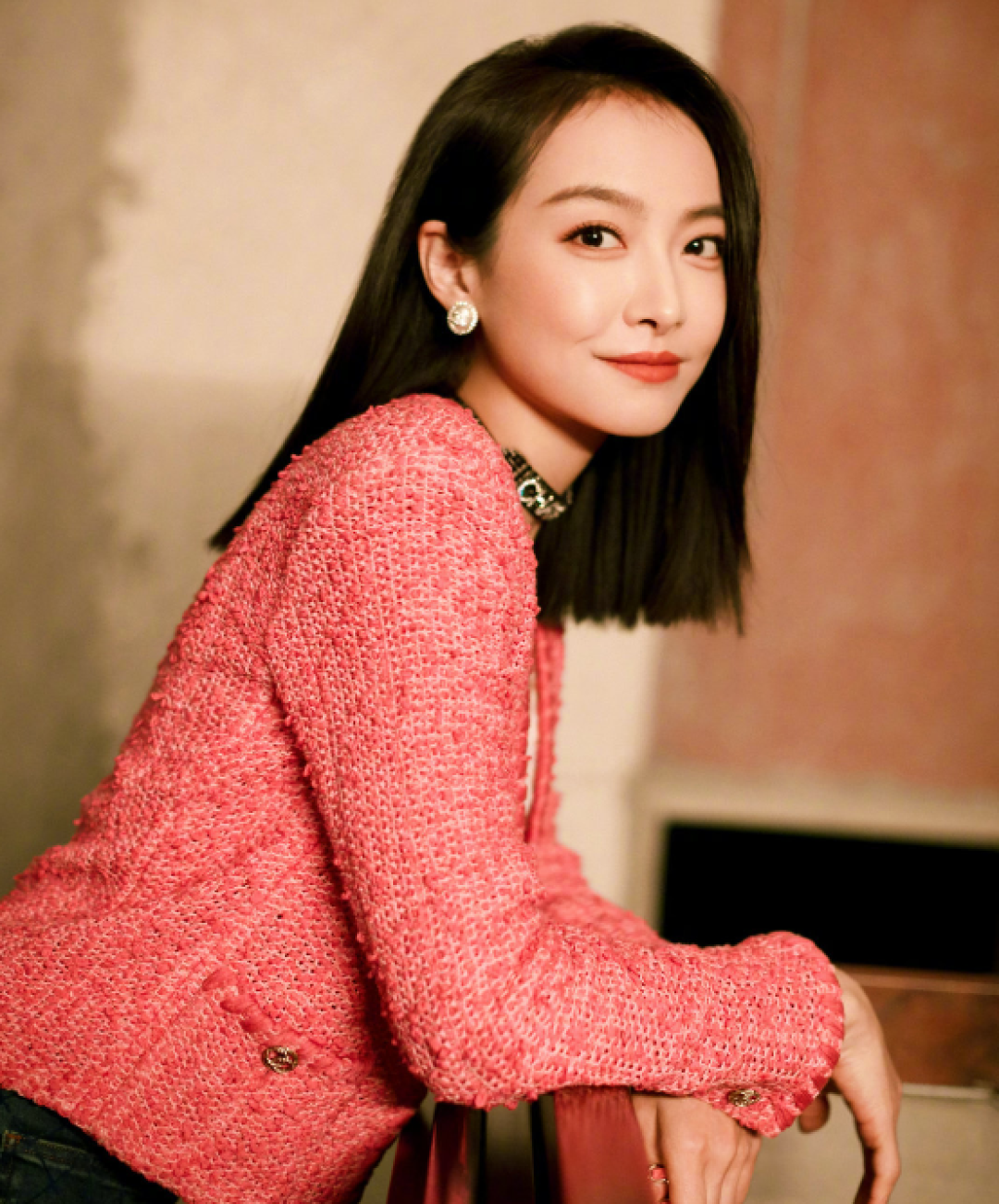 各大明星合照(明星大合照很现实:王一稳居c位,刘诗诗站边上,宋茜直接