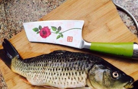 松子鱼怎么做（教你做酥脆甘香微酸微甜的松子鱼）