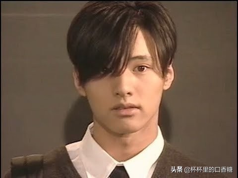 韩剧年轻帅照！李政宰郑雨盛是神级，元斌难忘，20多岁玄彬好青涩