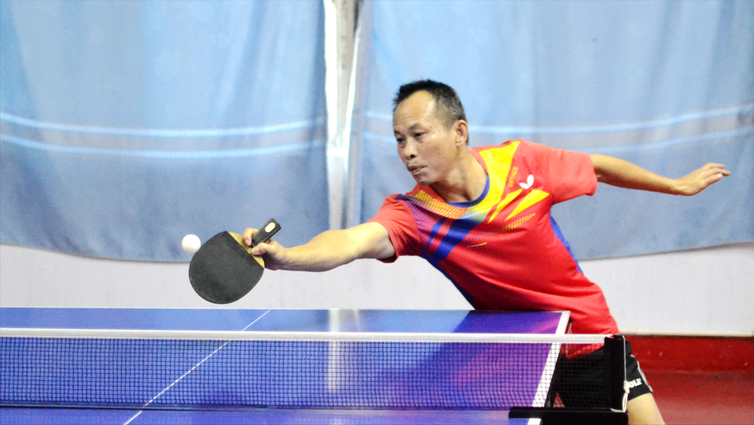 儿童乒乓球用直板还是横板(直拍必然消失?