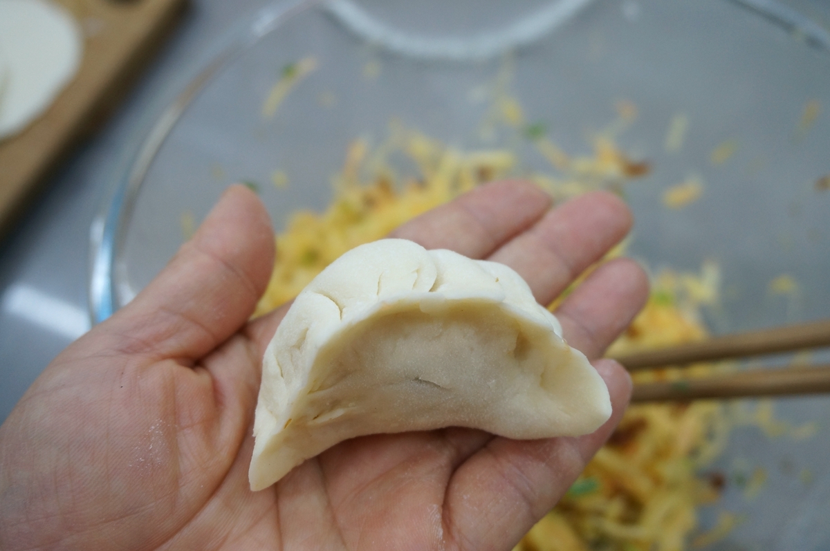 1根胡萝卜1碗面，烫面饺子柔软不硬有窍门，端上桌都抢着吃！