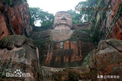 世界最大弥勒佛雕像的四川凌云寺