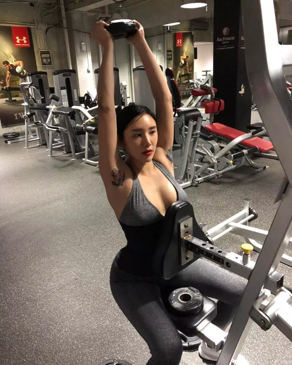 第一美臀，曾是總統御用私教，體重132斤卻憑好身材年入800萬？