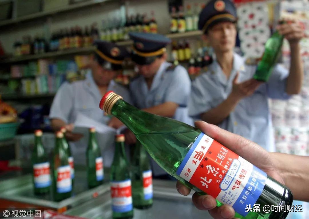 谁是最正宗北京二锅头？不重要，假酒已波及15省市涉案4000万