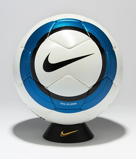 1516赛季英超用球（历年Nike英超联赛官方比赛用球，你喜欢哪一款？）