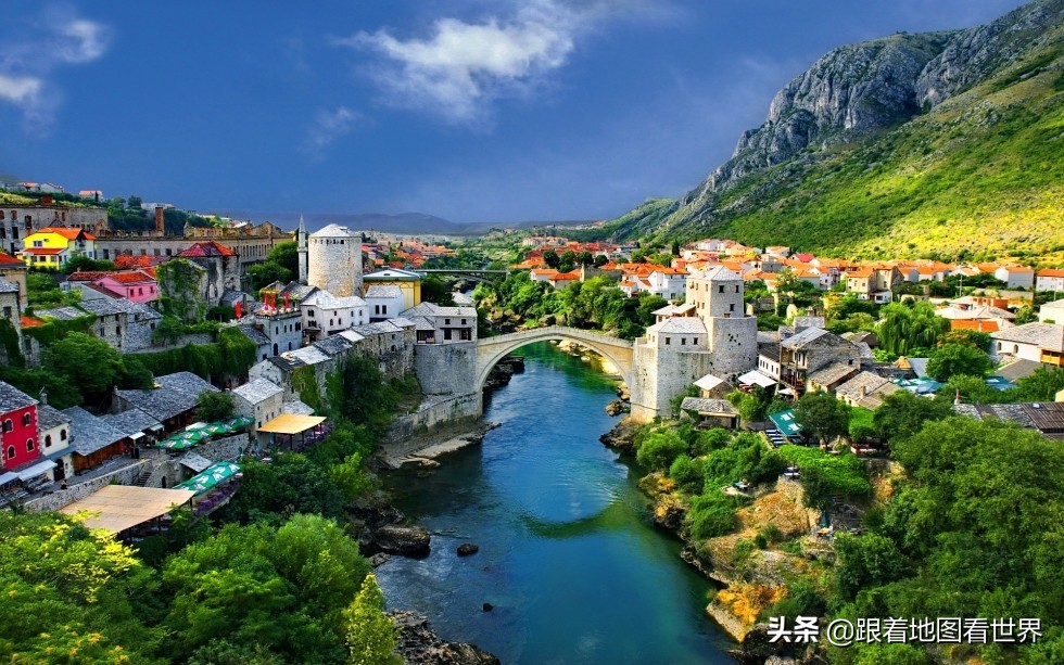 塞尔维亚位于地图的哪个位置（科索沃：塞尔维亚的自治省，为什么一直闹独立？）