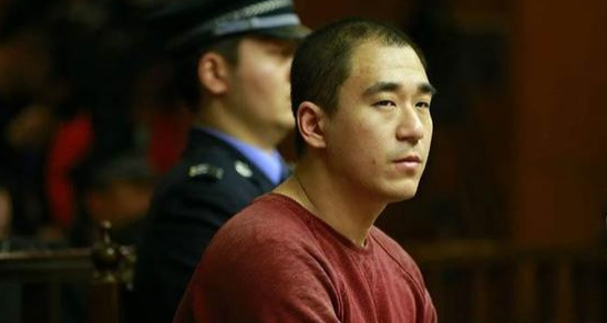 两任妻子一不改嫁一未生子，数次替儿子道歉，张国立的悲喜往事