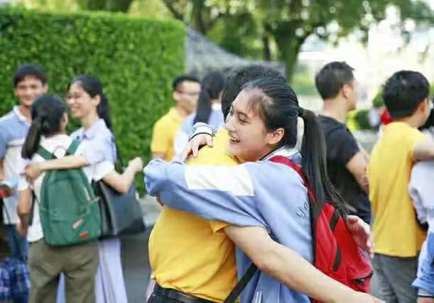 招生又出现“乌龙”事件，录取通知书被收回，400多名学生没学上