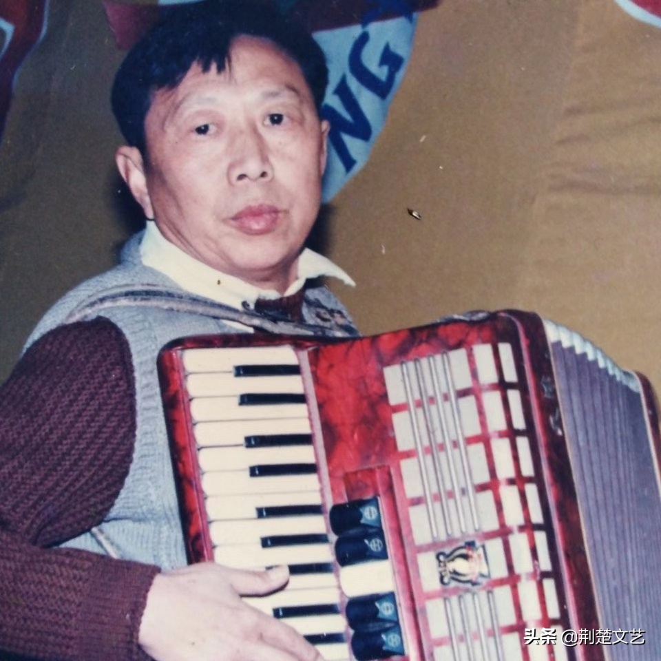 关于老师的歌 何平东音乐作品