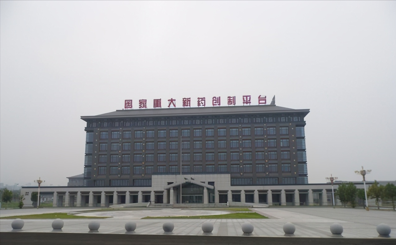 山东济南大学、烟台大学两所高校，实力怎样？适合报考吗？