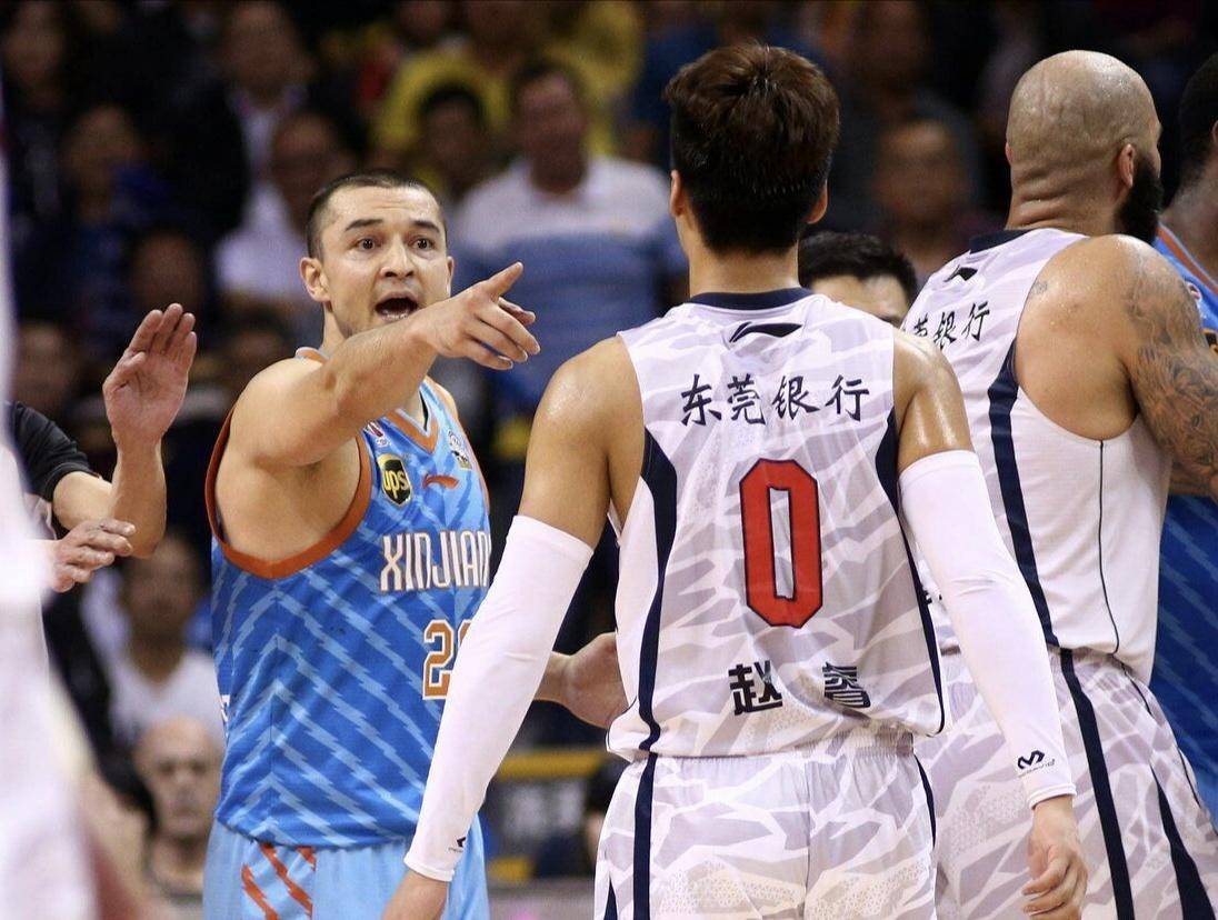 新赛季cba腾讯还直播不（新赛季腾讯不播CBA？隔壁转播水平或令新赛季CBA更加艰难）