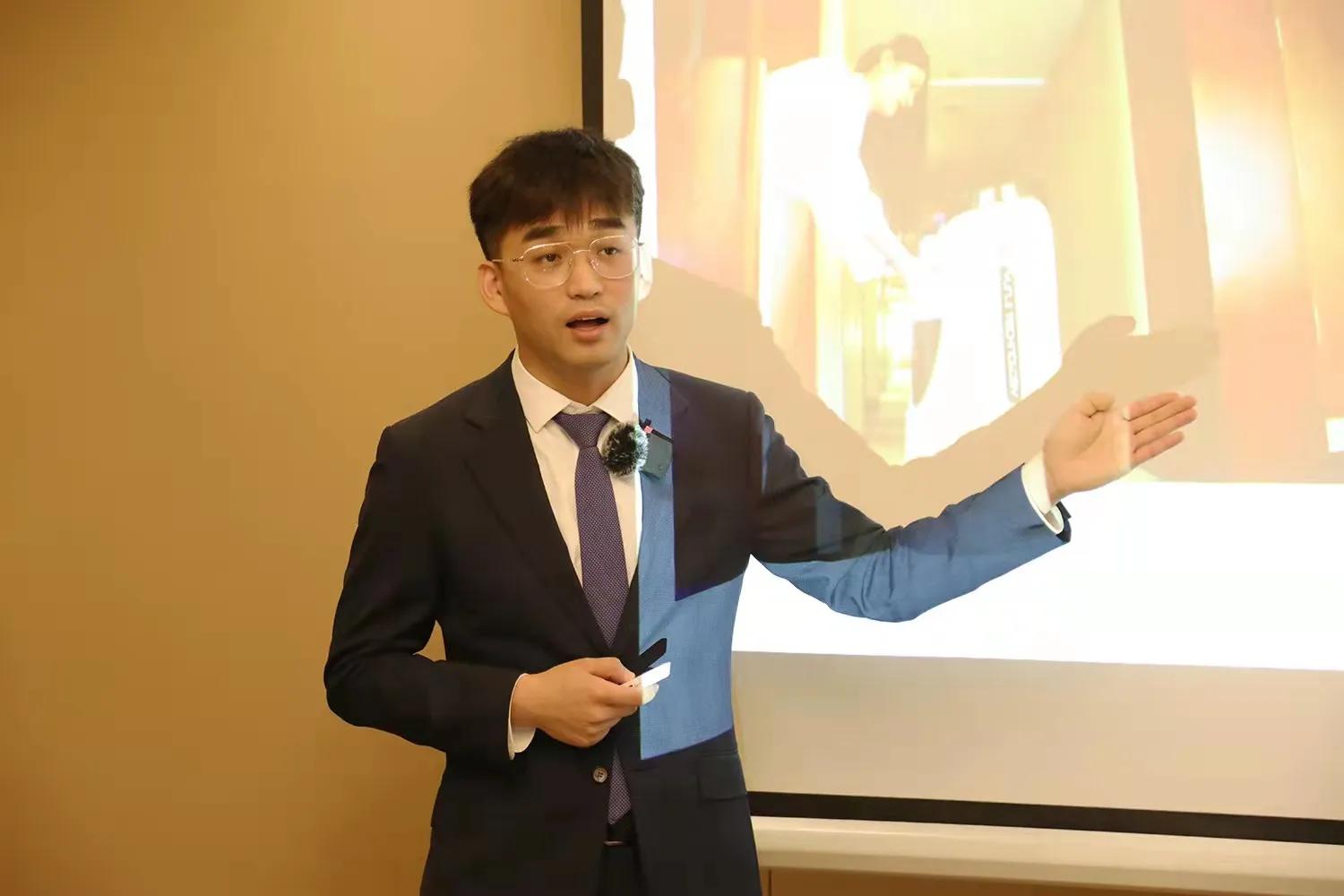 重塑酒店住中服务 云迹科技HDOS产品优质体验